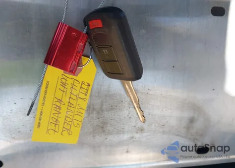 2018 Mitsubishi Outlander Sport 2.0 Le z USA, uszkodzony, nr VIN JA4AP3AU1JU012147